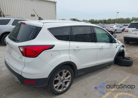 2019 Ford Escape Se z USA, uszkodzony, nr VIN 1FMCU0GD8KUC35683